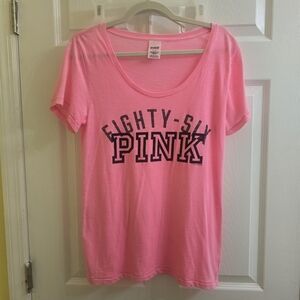 Victoria Secrets Pink Size L Pink Tee with Eighty-Six Pre-Owned Good Condition